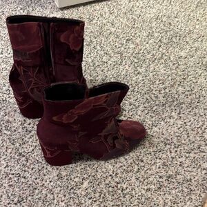 Steve Madden Burgundy Floral Velvet Ankle Boots